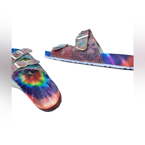 Nicole Miller Rainbow 🌈 Tie Dye Sandals - Picture 6 of 9